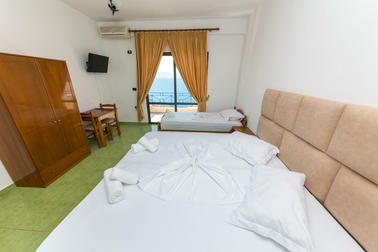 Blue Heaven Hotel Саранда Экстерьер фото