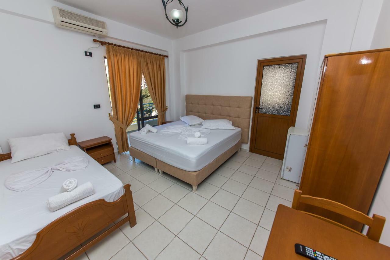 Blue Heaven Hotel Саранда Экстерьер фото